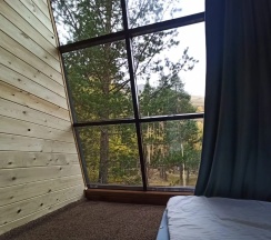 Четырёхместный номер с видом на лес и горы в 7 Небо