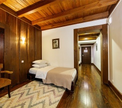 Стандартный трехместный номер TRPL ( с двуспальной и односпальной кроватями) в Гладенькая