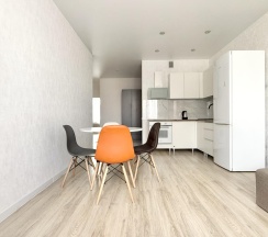 3-комнатные апартаменты студия №121 в Hugge Place