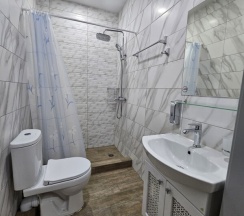 4-местные Апартаменты с кухней в White House