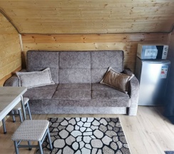 Полулюкс с видом на горы (2 этаж, номер 5) в Предгорье