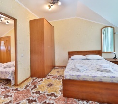 Семейный двухкомнатный номер в Черномор