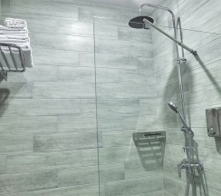 Трехместный стандарт (5) в July hotel