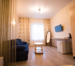 Четырёхместный номер Standard с балконом в Singer