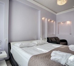 Апартаменты 8 с 2 комнатами с видом на парк в Exclusive Hotel&Apartments