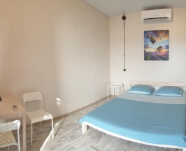 Бунгало улучшенное с 1 двуспальной кроватью №7 в 9-й километр