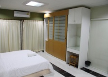 Апартаменты с 2 комнатами в OYO 75486 Anna Residence Jomtien