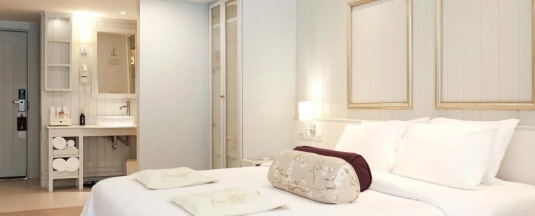 Двухместный номер с доступом в бассейн двуспальная кровать в Katathani Phuket Beach Resort