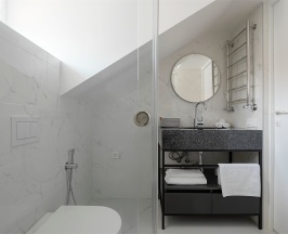 Джуниор в Malepartus Villa