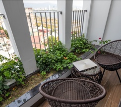 Трёхместный семейный полулюкс в Gold Plaza Hotel Da Nang