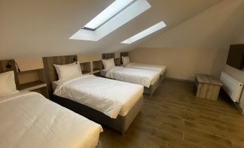 Четырёхместный номер Standard в Пик Europe