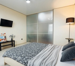 Апартаменты с балконом в Квартира Home Hotel Like