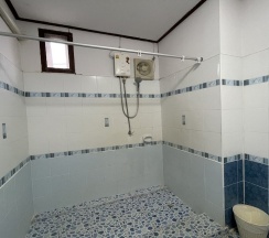 Номер Deluxe с балконом и с видом на сад в Sea Breeze Bungalow