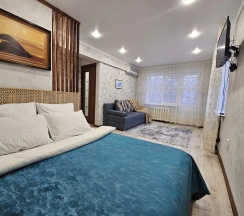Апартаменты c 1 комнатой с балконом в Квартира Khadi Home рядом Александро-Мариинская больница
