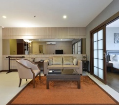 Семейный люкс в Grand Asoke Suites Boutique Residence