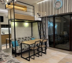 [1] Студия с патио и отдельным входом в Loft