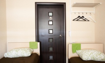 Место в трехместном номере в Truck house hotel