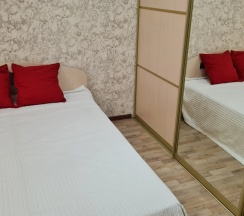 Апартаменты с балконом и с красивым видом из окна в Квартира на Мамаевом Кургане