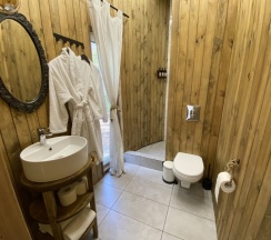 Круглый дом 2 в Bo. Camp