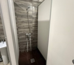 8-ми местный для мужчин в Легенда