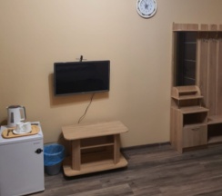 Номер люкс комфорт с 1 двуспальной кроватью в СЕМЬЯ