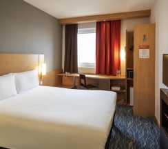 Номер стандарт с 1 двуспальной кроватью в Ibis