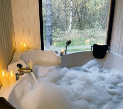 Номер с джакузи «Могучая ель» в Aldi-Karelia