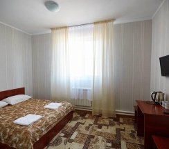 Комната эконом с 1 двуспальной кроватью в Royal comfort