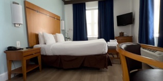 Майами-Бич: Отель Majestic Hotel South Beach