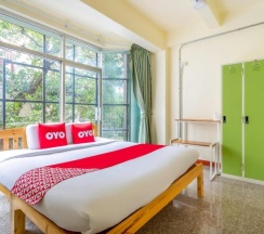 Двухместный номер Standard двуспальная кровать в OYO 928 Leaf Hostel