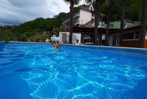 Лазаревское: Гостевой дом Море и горы