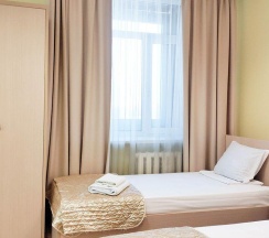 Кровать в 4-местном общем женском номере в Smart Hotel KDO Тюмень