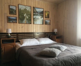 Двухместный номер первый этаж в Байкал-Дар