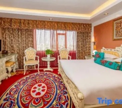 Люкс Deluxe в Grand Sun Hotel Dunhuang