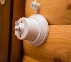 Номер люкс свадебный с 1 двуспальной кроватью в Кирьянов