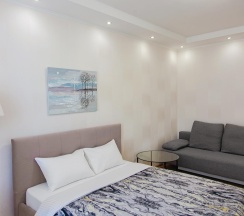 Апартаменты улучшенные Фрунзе,49 16 этаж в AntoninaApartments (АнтонинаАпартментс) на улице Крылова