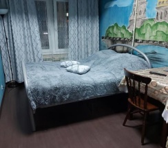 Комната стандарт с 1 двуспальной кроватью (удобства на этаже) в Лимон