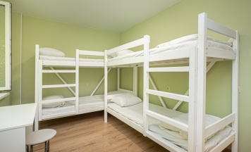 Место в четырехместном номере с общим сан узлом (Мужской) в Vavilov hostel