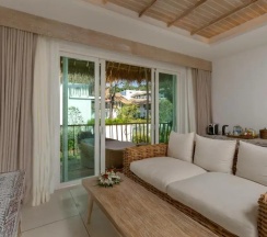 Двухместный люкс с видом на сад двуспальная кровать в Eden Beach Khaolak Resort and Spa A Lopesan Collection Hotel