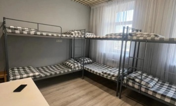 Кровать в общем номере (мужской номер) с видом на город (общая ванная комната) в One hostel
