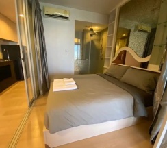Номер Deluxe с балконом в BoonRumpa Condotel