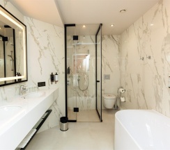 Номер Suite с двуспальной кроватью в Mercure