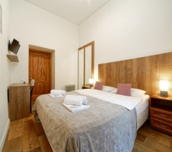 Двухместный номер с двуспальной кроватью в Светлый у Эрмитажа