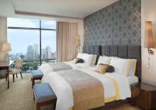 Четырёхместный номер Standard с видом на город 2 отдельные кровати в The St Regis Bangkok