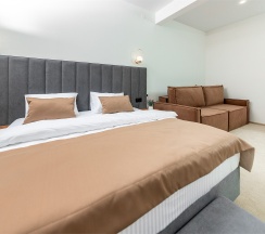 Двухкомнатный Сюит на 1 этаже с террасой Дом №5 в Лесная заимка