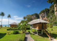 Вилла с балконом в Tinidee Hideaway Tonsai Beach Krabi