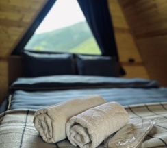 Апартаменты c 1 комнатой с балконом в Шале Gold cottages Kazbegi