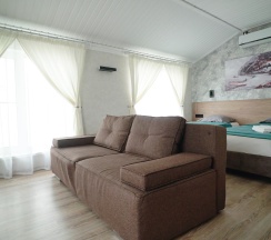 Двухместный номер с большой кроватью или двумя односпальными кроватями КОМФОРТ ПЛЮС в Морской