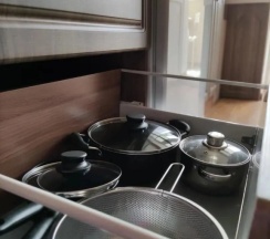 Апартаменты с балконом и с красивым видом из окна в Квартира на 2-м Бульварном Проезде 6
