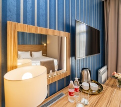 Двухместный стандарт с балконом в Blue Marlin Hotel